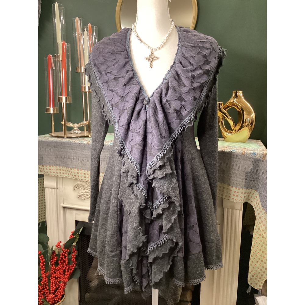 Ryu Charcoal Gray Lace Ruffle Cardigan Sweater Victorian Peplum Womens M